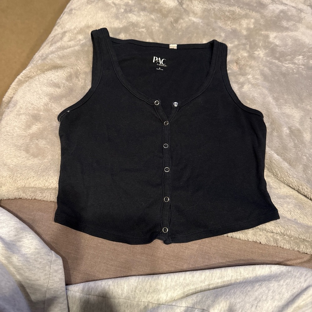 PacSun Black Ribbed Button-Front Crop Tank